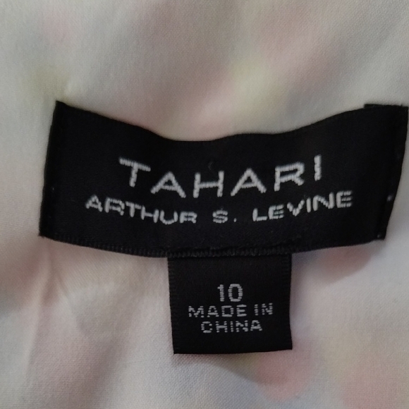 11570 Larry Levine multi-color polka dot crossed front fit and flare dress 10 - Picture 9 of 11